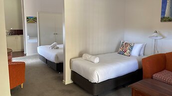 Higgins Lane Motel