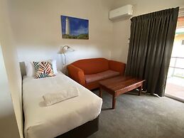 Higgins Lane Motel