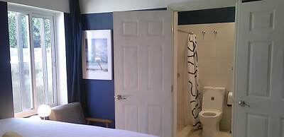 E&J Boutique Residences