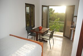 E&J Boutique Residences