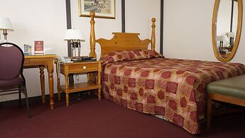 McIntosh Country Inn & Conference Centre in Canada