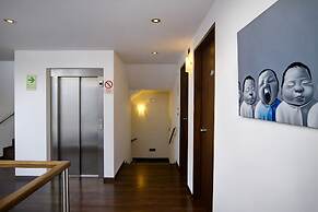 Mint Hotel