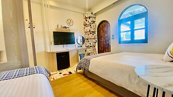 Mini Summer Hostel