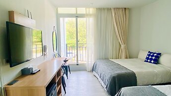 Mini Summer Hostel