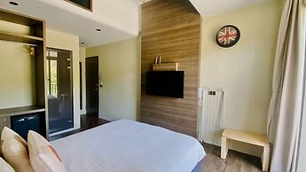 Mini Summer Hostel