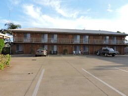 Red Cliffs Colonial Motor Lodge