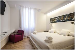 Cheap & Chic Hotel