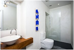 Cheap & Chic Hotel