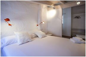Cheap & Chic Hotel
