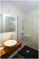 Cheap & Chic Hotel