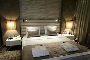 RYS Hotel & Restaurant