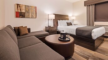 Best Western Plus Airport Inn & Suites