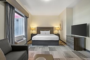 Best Western Plus Airport Inn & Suites