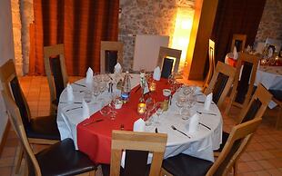 Logis Hôtel La Ferme du Blanchot