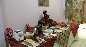 Cantuta Inn