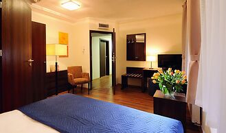 Armon Residence