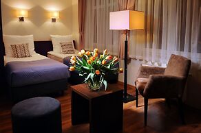 Armon Residence