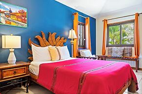 Coconut Row Boutique Hotel