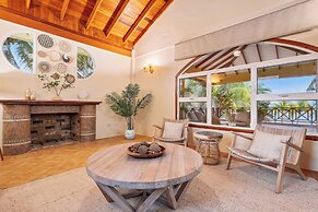Coconut Row Boutique Hotel