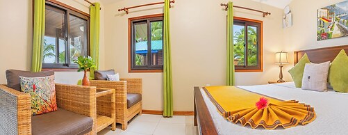 Coconut Row Boutique Hotel