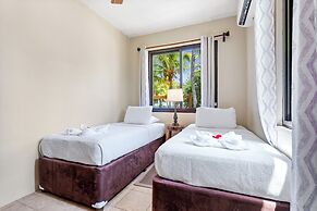 Coconut Row Boutique Hotel
