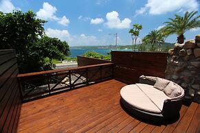 Just Hi Seaview B&B