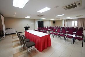 Lodge 18 Hotel