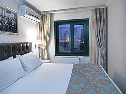 Monarch Hotel
