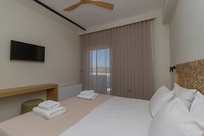 Artina Hotel