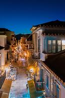 999 Luxury Hotel