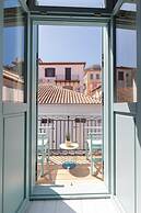 999 Luxury Hotel