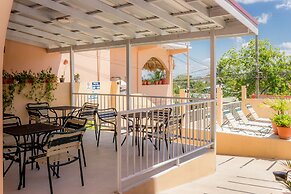 Rolson Hotel