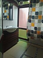 T Star Cottage