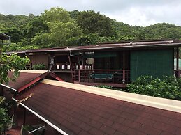 T Star Cottage