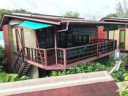 T Star Cottage