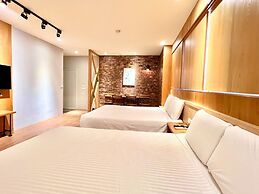Martin Wales Hotel Kenting