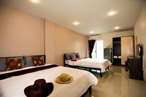 At Ease Hotel Suvarnabhumi