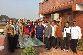 Shiva Shankar Hotel