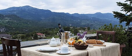 Aiora Luxury Suites