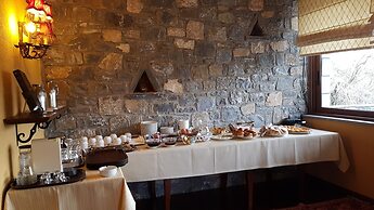 Aiora Luxury Suites
