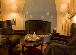 Aiora Luxury Suites