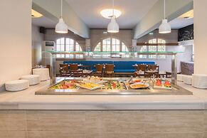 Opera Blue Hotel
