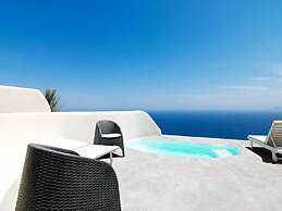 Dome Santorini Resort & Spa