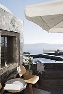 Sophia Luxury Suites