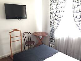 WE Hotel