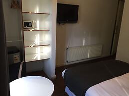 WE Hotel