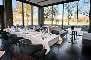 Best Western Plus Lakeside Hotel