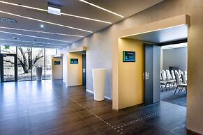 Best Western Plus Lakeside Hotel