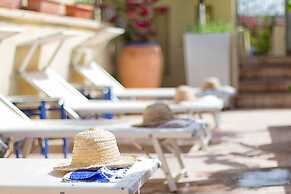 Riad Infinity Sea