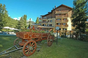 Hotel Bucaneve